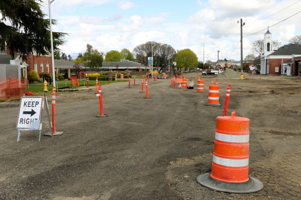 Photo of orange construction cones along Motor Avenue.